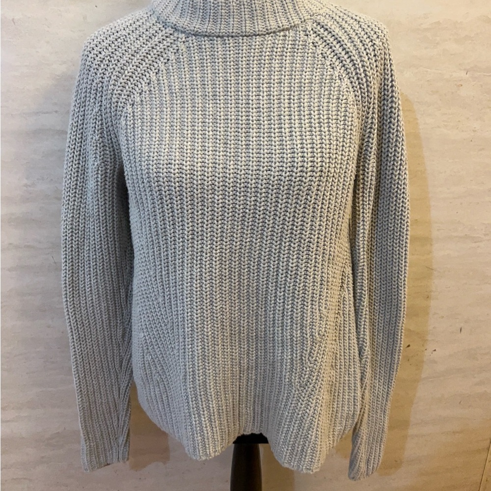 Goodthreads distinctive ribbed texture with raglan sleeves, mock style crew neck